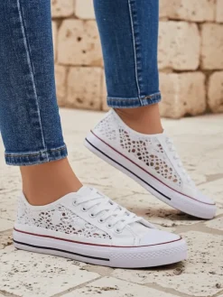 Aurelia Bianco - Ażurowe białe trampki Royalfashion z tkaniny, rozmiar 40