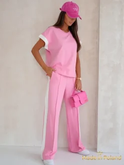 Aurora Rosa – Różowy komplet dresowy z bawełny z szerokimi spodniami