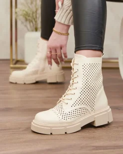 Ażurowe beżowe damskie botki na płaskim obcasie Rolika - Obuwie