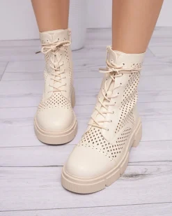 Ażurowe beżowe damskie botki na płaskim obcasie Rolika - Obuwie