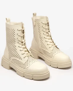 Ażurowe beżowe damskie botki na płaskim obcasie Rolika - Obuwie