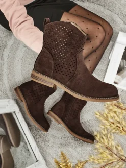 Ażurowe botki eko zamszowe z naturalną wkładką Nolani