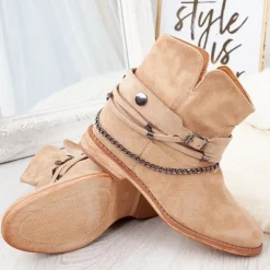 Beżowe botki a'la kowbojki na krytym koturnie Salem - Obuwie