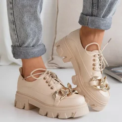 Beżowe półbuty na płaskim obcasie Eqoia - Obuwie