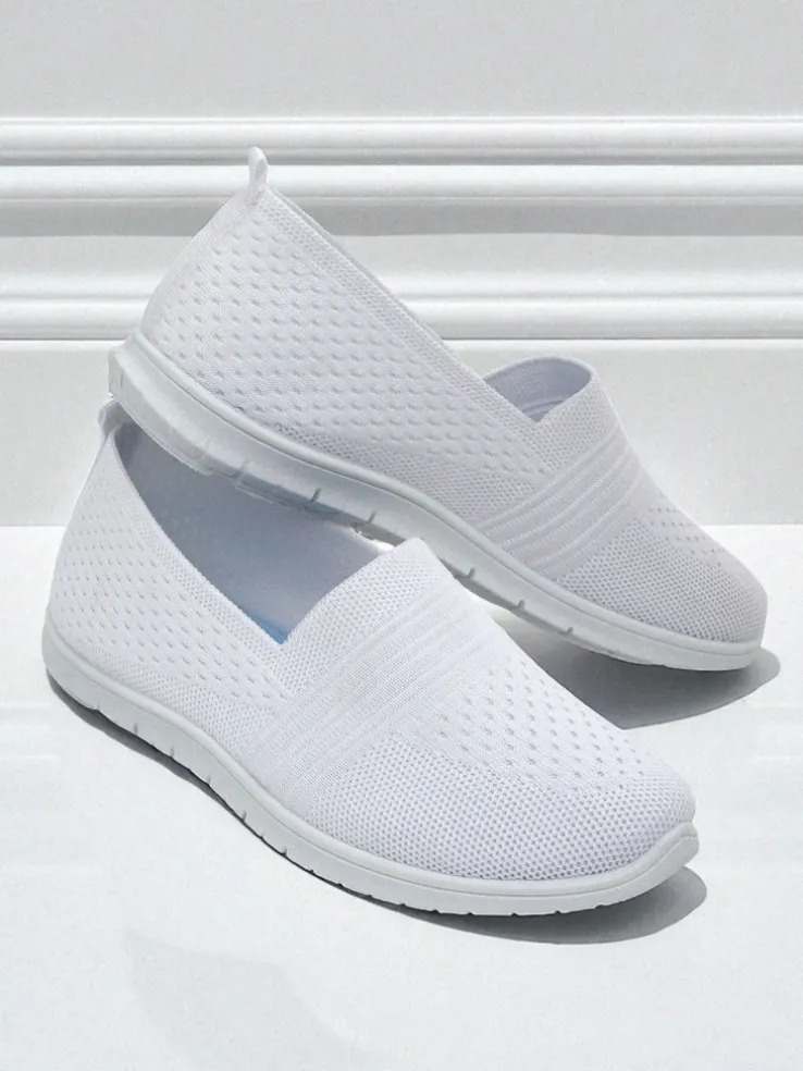 Białe damskie baleriny Ariadne z tkaniny oddychającej na płaskiej podeszwie