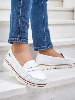 Białe Mokasyny Eleganza Z Wiosennej Kolekcji