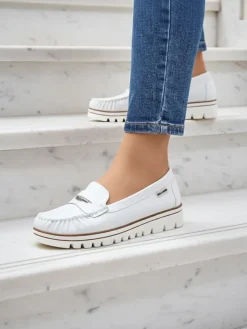 Białe Mokasyny Eleganza Z Wiosennej Kolekcji