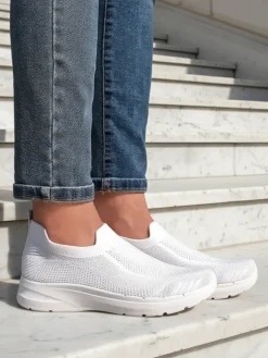 Biale Damskie Sneakersy Wsuwane Aura Bianca - Lekkie i Oddychajace na Lato Wiosne