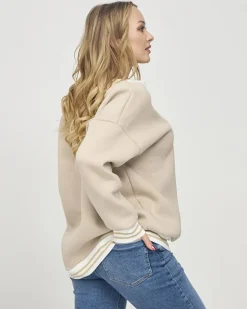 Bluza damska z ociepleniem w kolorze beżowym- Odzież