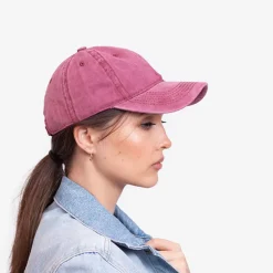 Bordowa jeansowa damska czapka z daszkiem - Akcesoria