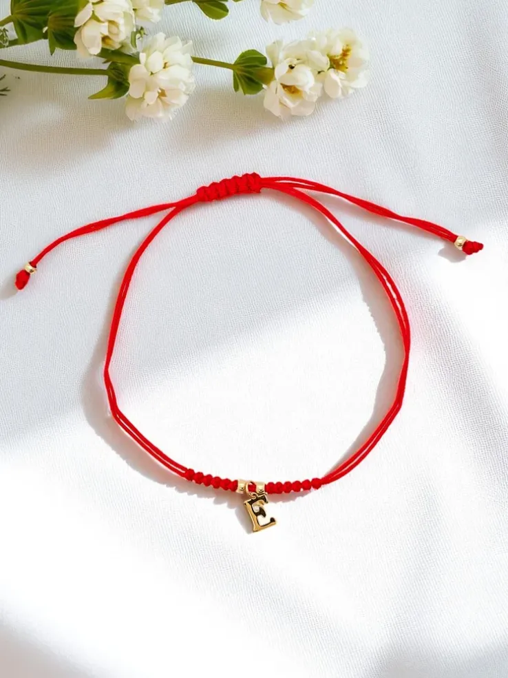 Bransoletka damska z literką "E"