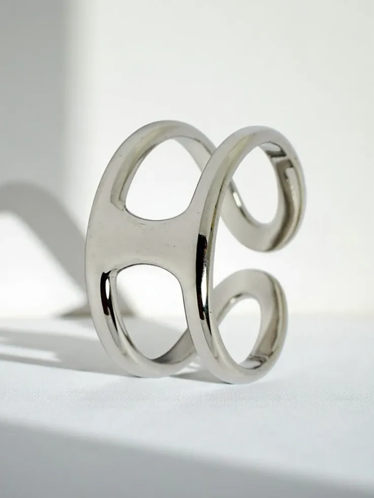 Bransoletka obręcz Dolce Vita z ozdobnymi charmsami