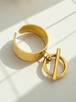 Bransoletka obręcz Dolce Vita z ozdobnymi charmsami