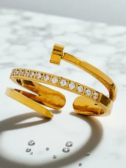 Bransoletka obręcz Dolce Vita z ozdobnymi charmsami