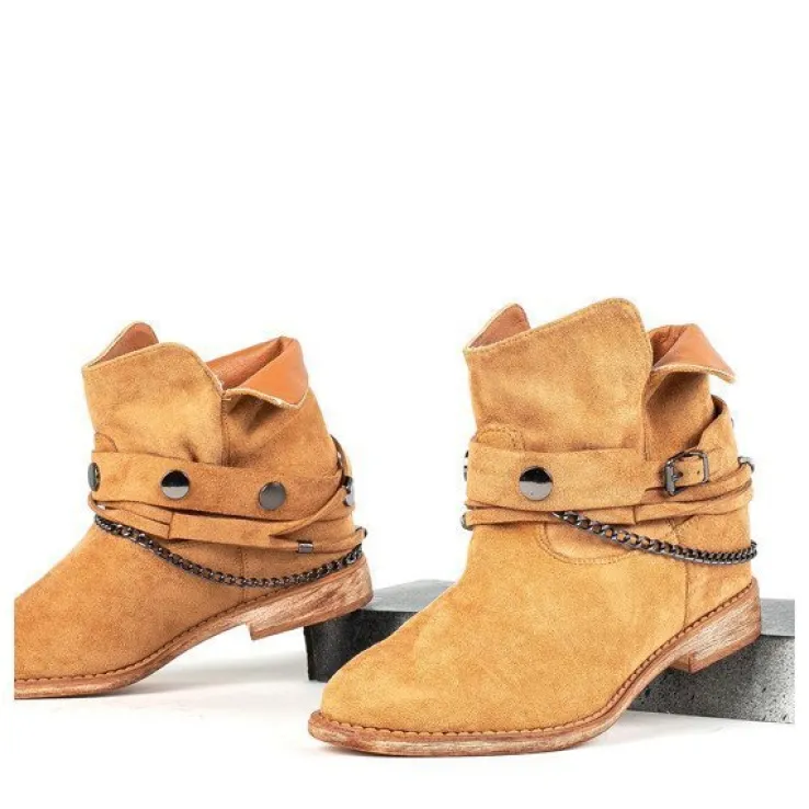 Brązowe botki a'la kowbojki na krytym koturnie Salem - Obuwie