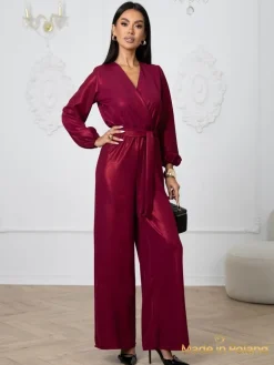 Błyszczący kombinezon damski z kopertowym dekoltem Milla