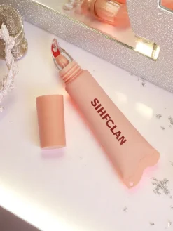 Błyszczyk do ust z bransoletką Gloss & Charm Cocoa Cookie