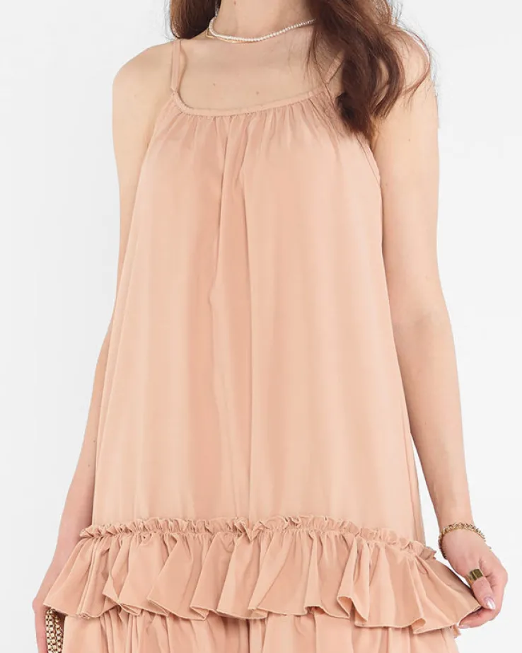 Camelowa damska sukienka na ramiączkach z falbankami - Odzież