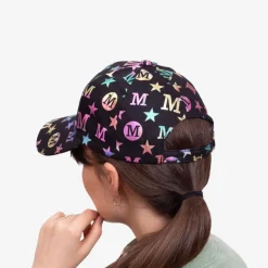 Czarna damska czapka z daszkiem i wielokolorowymi literkami - Akcesoria