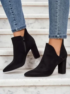 Czarne damskie botki na słupku z wycięciem Alania - Obuwie