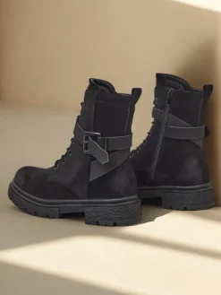 Czarne damskie botki typu workery Miros