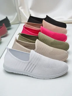 Damskie białe slip-ony Tkanina Callisto – lekkie buty na wiosnę i lato