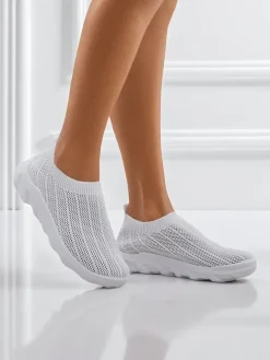 Damskie białe tenisówki Astrea z przewiewnej tkaniny na płaskiej podeszwie