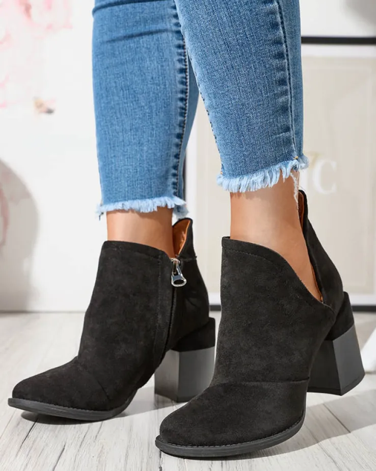 Damskie botki na słupku z wycięciami w kolorze czarnym Encura- Obuwie