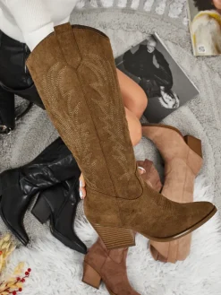 Damskie kozaki typu kowbojki Marivelle