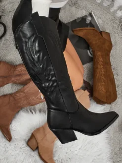 Damskie kozaki typu kowbojki Marivelle