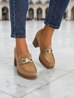 Damskie Loafers Perseida – jasnobrązowe zamszowe na słupku eleganckie