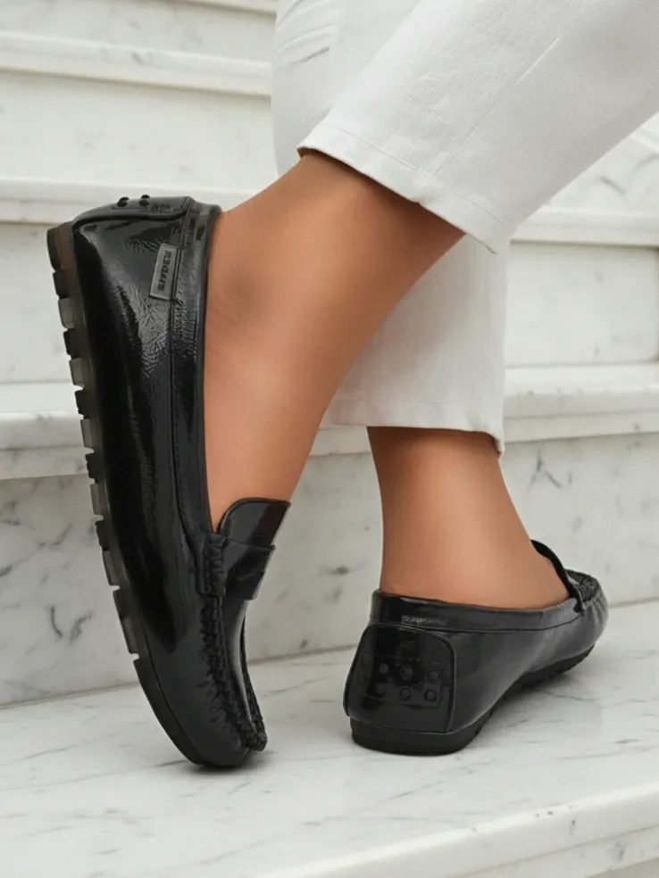 Damskie Mokasyny Cyra Nero z ekoskóry lakierowanej, klasyczny styl włoski