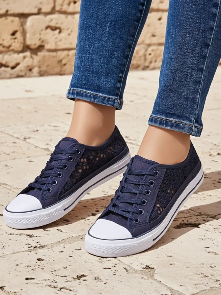 Damskie tenisówki Callista granatowe ażurowe na płaskiej podeszwie