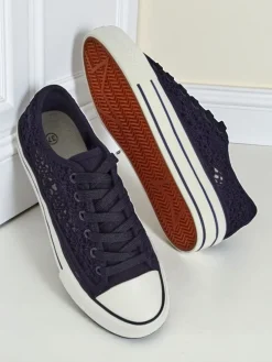 Damskie trampki Aureliana Granatowe z tkaniny ażurowej na płaskiej podeszwie