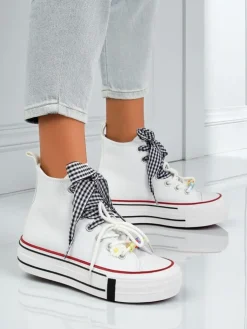 Damskie trampki Callista Bianca – biały modny flat z ozdobnymi koralikami