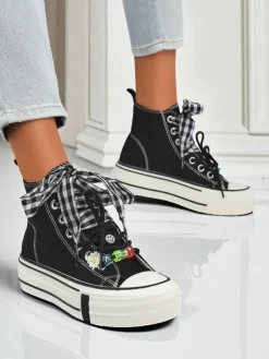 Damskie trampki Callisto Czarne platformy z tkaniny z akcentami retro