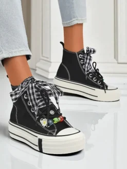 Damskie trampki Callisto Czarne platformy z tkaniny z akcentami retro