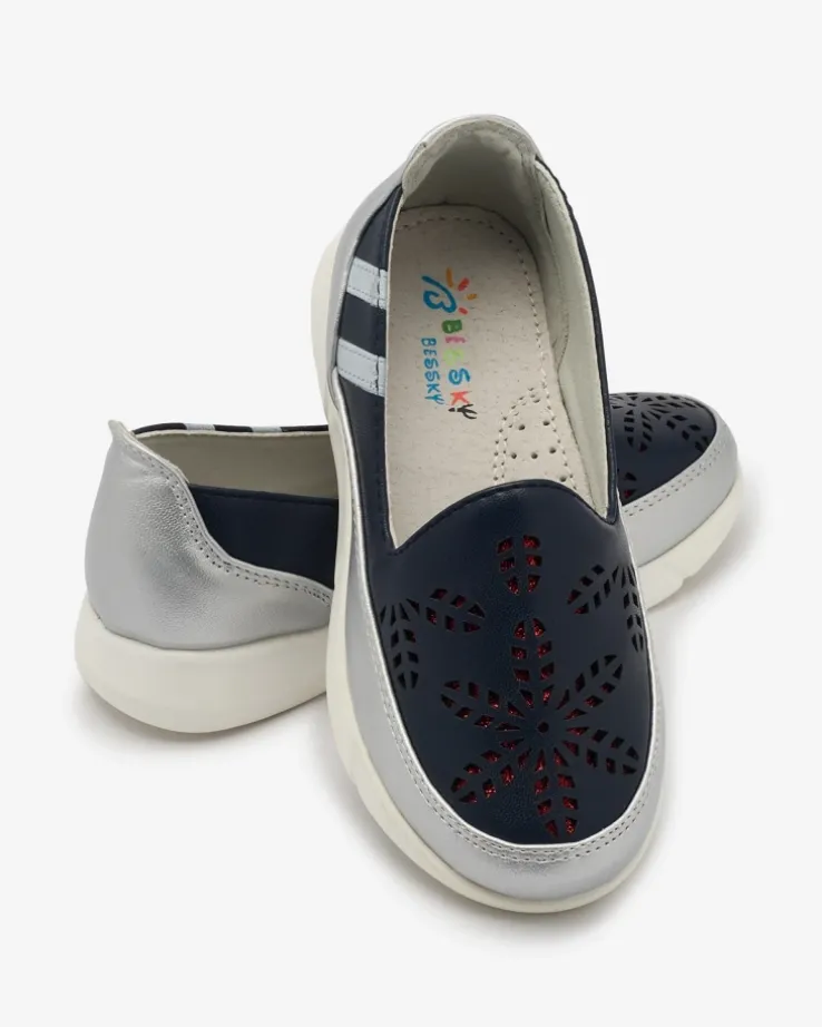 Dziewczęce srebrno - granatowe tenisówki slip on Ewesgi - Obuwie