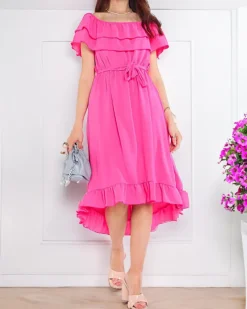 Fuksjowa damska sukienka z falbankami - Odzież