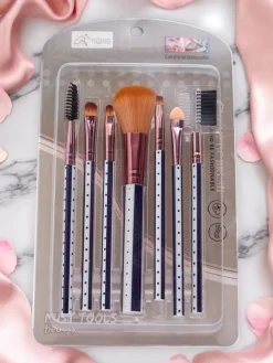 Kompaktowy zestaw pędzelków do makijażu