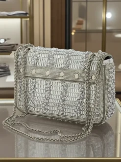 Kopertowa torebka damska z cyrkoniami Zyora