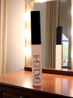 Korektor do twarzy w odcieniu Fair