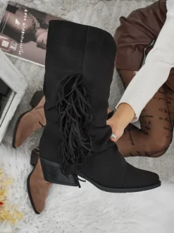 Kowbojki damskie na obcasie z frędzelkami Selva