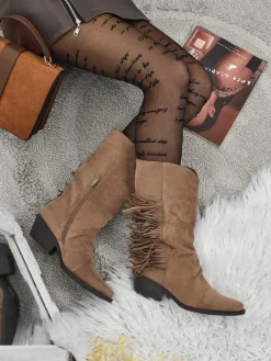 Kowbojki damskie na obcasie z frędzelkami Selva