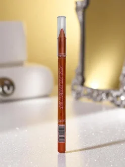 Kredka do ust w kolorze Morella