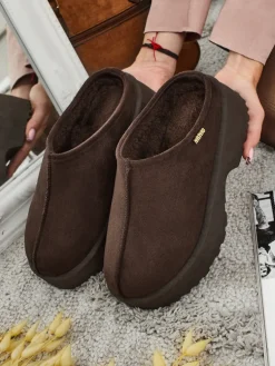 Krótkie buty a'la śniegowce damskie z futerkiem Noelina