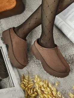 Krótkie buty a'la śniegowce damskie Calindra