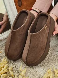 Krótkie buty a'la śniegowce damskie Calindra