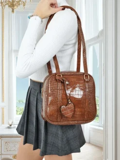 Lakierowana mała damska torebka z eko skóry Velinne