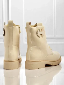 Lakierowane sznurowane botki damskie Kalen